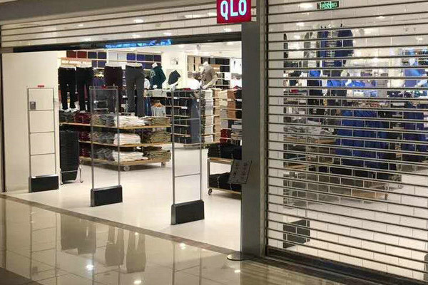 定做商場卷簾門的細節(jié)