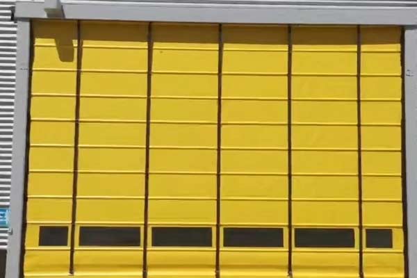 沈陽自動卷簾門停電時應(yīng)如何處理？